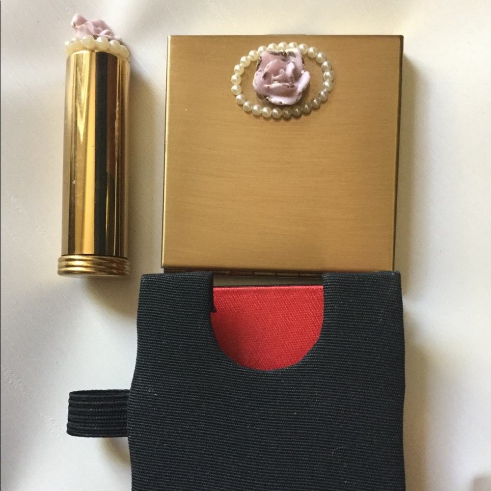 Dorset Rex Fifth Avenue MAKEUP Compact Set